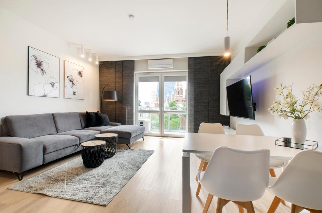 Sky Home- Ilumino Apartment -Centrum, Parking, Klimatyzacja, Dostep Na Kod Łódź Exterior foto